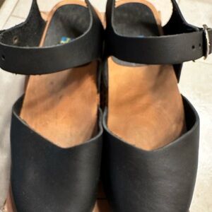 Black Women's Sandals
